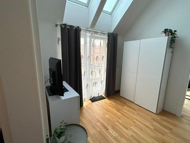 Paky Appartements 00323 Bruck an der Leitha Eksteriør bilde
